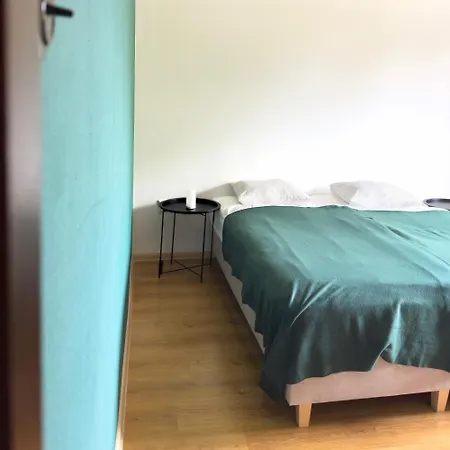 Glowna Nad Nogatem Appartamento *