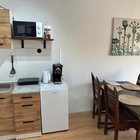 Glowna Nad Nogatem Apartmán *